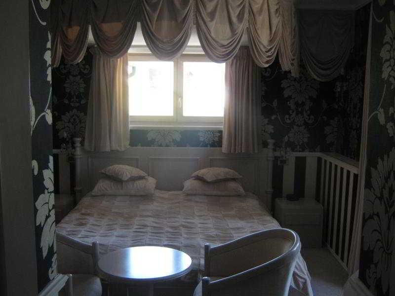 Vilele Lucia Luxury Mens Sana سِنايا المظهر الخارجي الصورة